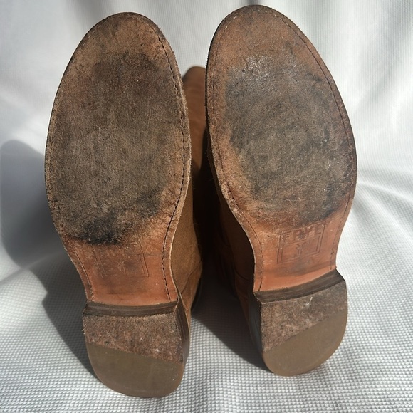 Frye Brown Suede Women’s Knee High Riding Boots Sz 8.5 Leather Brass Details - Picture 11 of 16